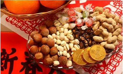 <strong>昆明年貨哪里去？昆明最全批發(fā)市場攻略，物美價廉才是年貨王道！</strong>