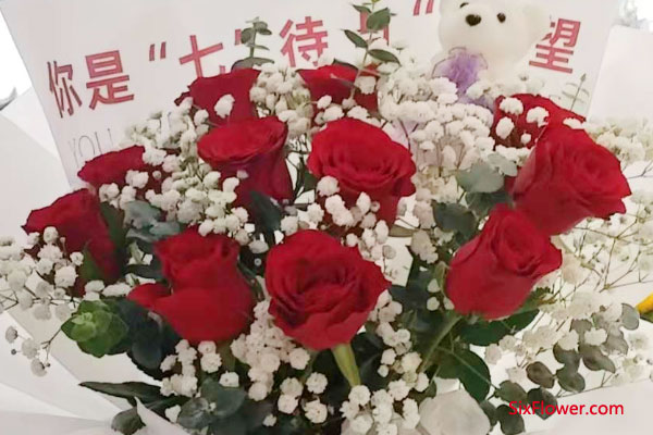 送花含義_送花12朵代表什么意思_送花表示什么